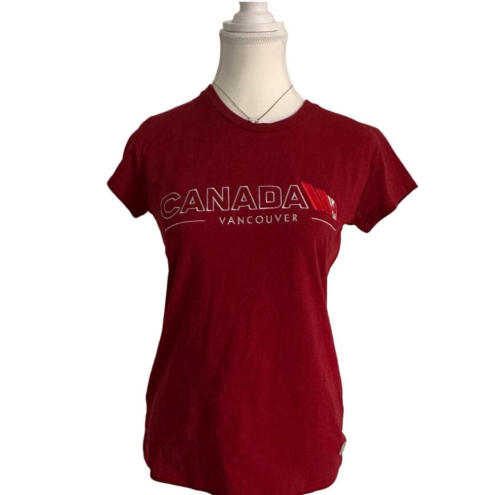 It’s Fun To Be Canadian Size S 100% Cotton Red Fitted Baby Tee Embroidered Logo